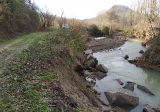 Ripristino scogliera sul Torrente Vezza in Comune di Bomarzo